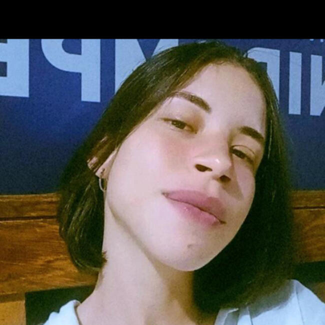 Babysitter in Salvador: Ivy