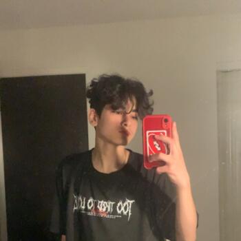 Baby-sitter in Edmonton: Moe