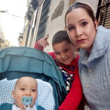 Trabajos de niñera en Baena: trabajo de canguro Sara