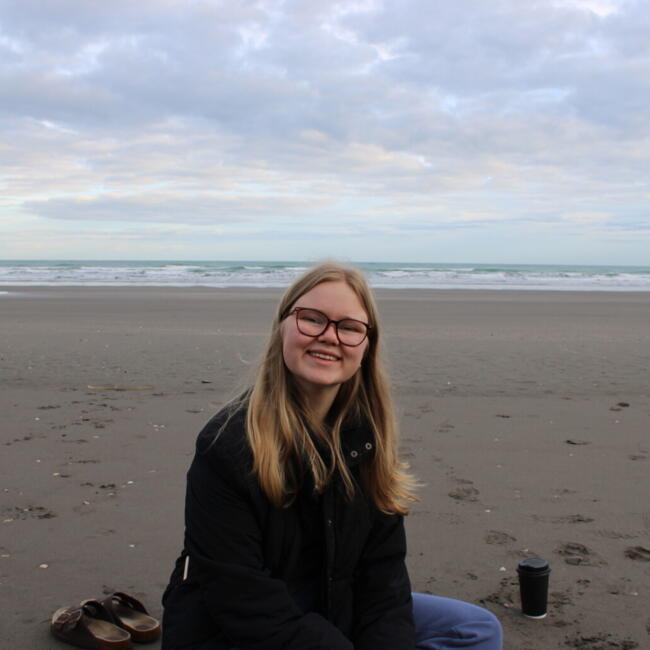Babysitter in Auckland: Hannah