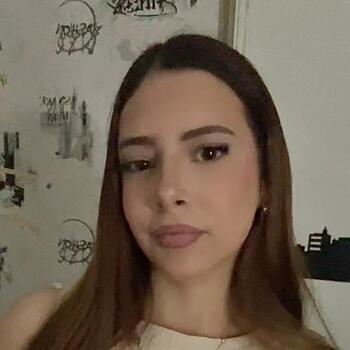 Babysitter Cholet: Lily