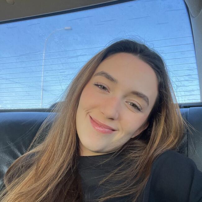 Babysitter in Osasco: Julia