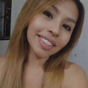 Babysitter in Pilar: Tayra