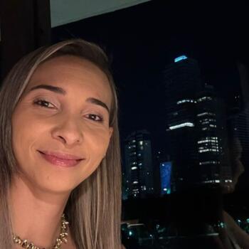Babysitter Aparecida de Goiânia: Marinna
