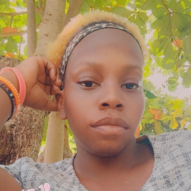 Babysitter in Port Antonio: Ayla