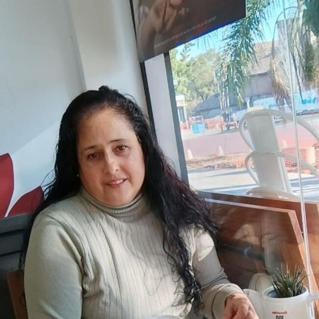 Niñera en Hurlingham: ALICIA