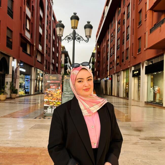 جليسة أطفال في مراكش: Soumia