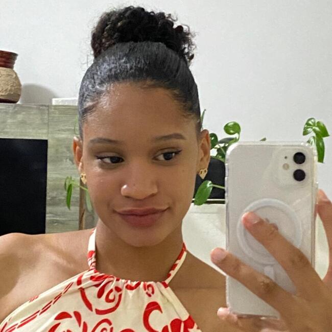Babá em Salvador: Brenda