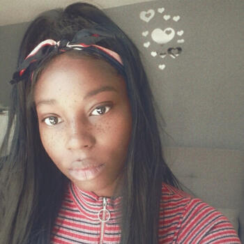 Babysitter in Saint-Etienne: Vanessa