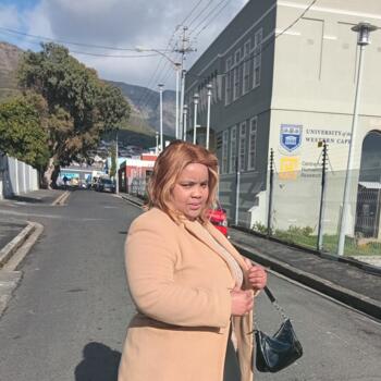 Babysitter in Cape Town: Nompumelelo