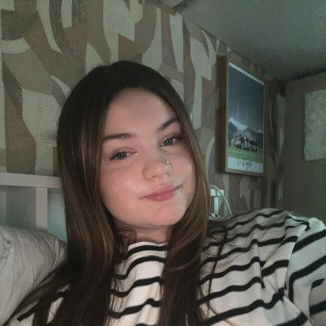 Babysitter in Tours: Mathilde