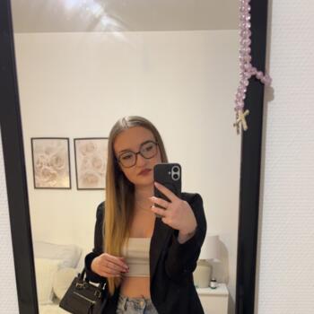 Babysitter in Reims: Angélina