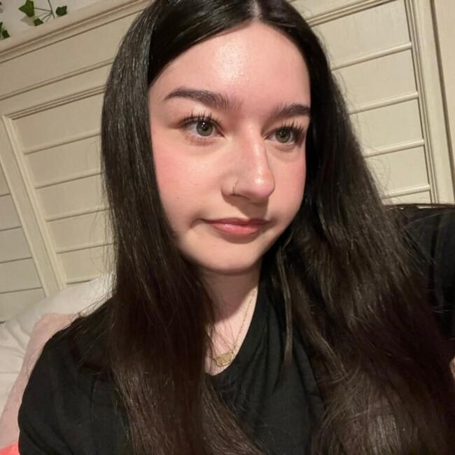 Babysitter in Fenton (Missouri): Ava