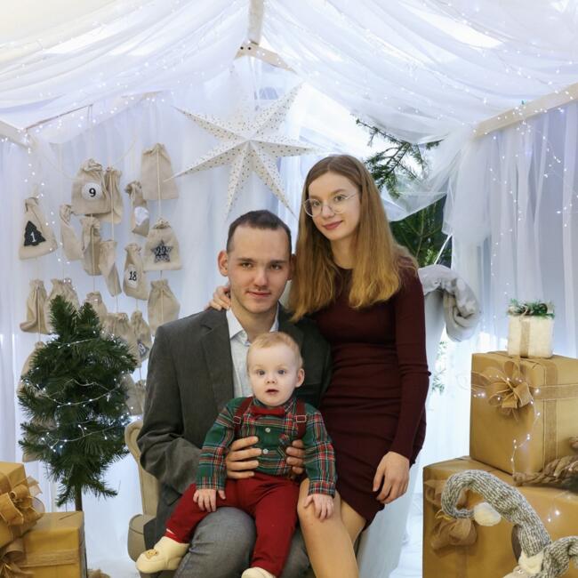 Praca dla opiekunki do dziecka w Lyski: Weronika