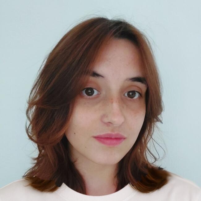 Babysitter in Bordeaux: Lucie