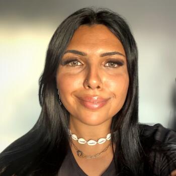 Babysitter Brisbane: Amal