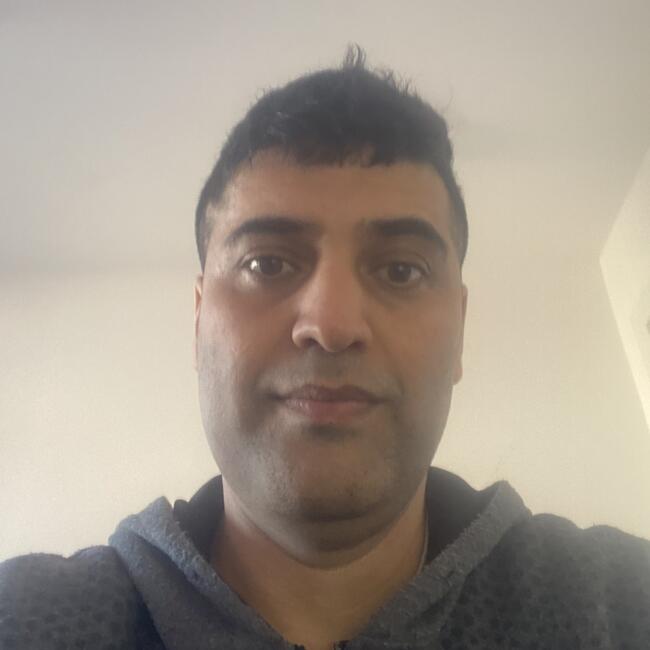 Babysitting job in Glasgow: Vahid