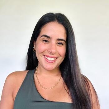 Babysitter in Nazaré: Julieta