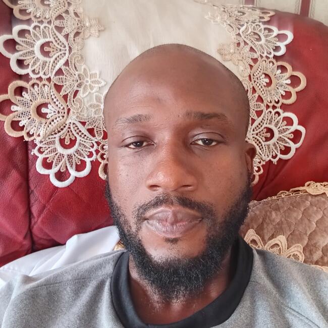 Babysitter in London: Ahmed