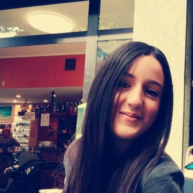 Babysitter a Busto Garolfo: Sofia