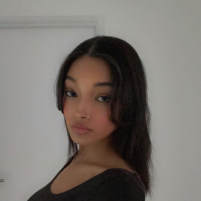 Babysitter in Valence: Thallia