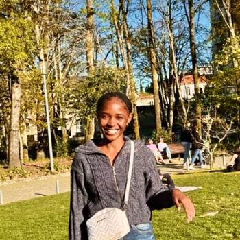 Babysitter in Viseu: Yolanda