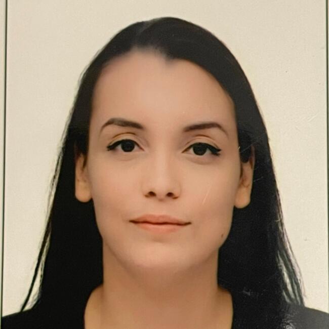 Babysitter in Amiens: Yasmine