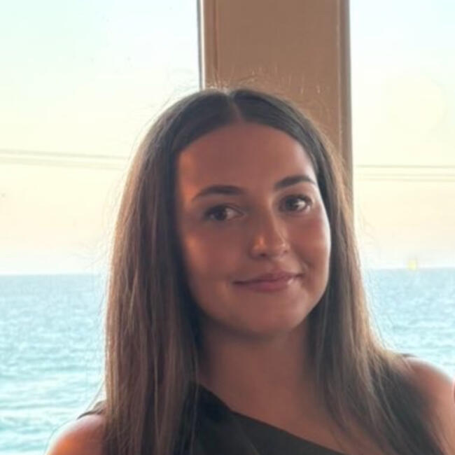 Babysitter in Newcastle: Courtney