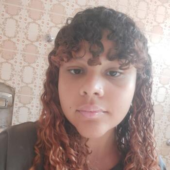 Babysitter in Jaboticabal: Julia