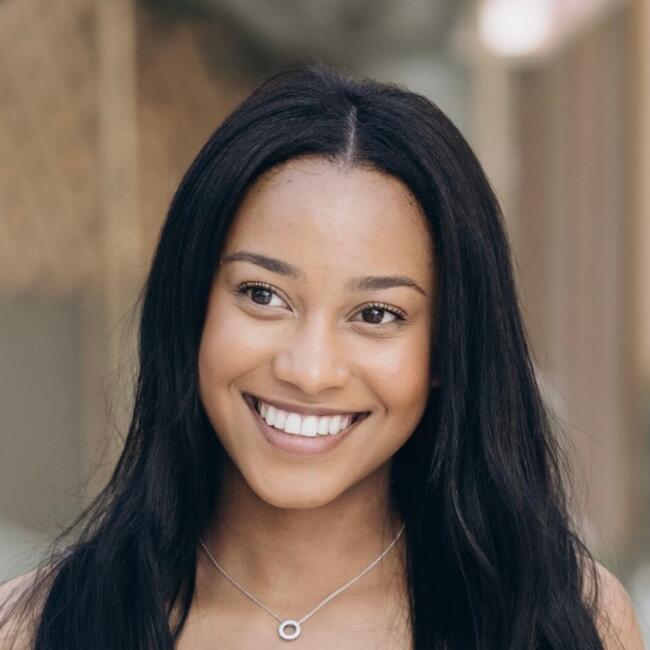 Babysitter a Zurigo: Flávia