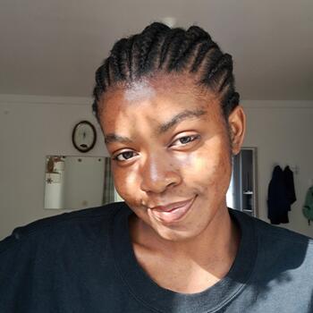 Babysitter in Poissy: Christlie