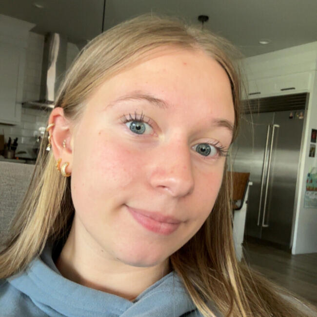 Babysitter in Waunakee: Nataley