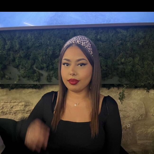 Babysitter in Ormesson-sur-Marne: Myriam