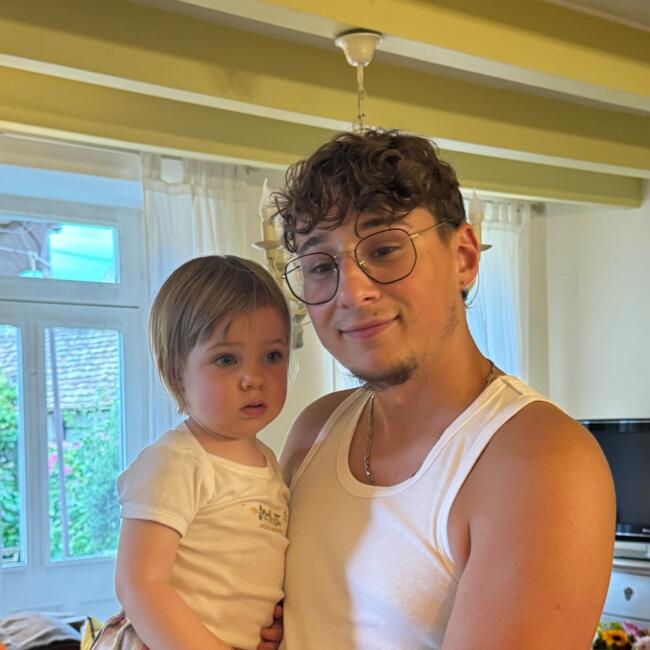 Babysitter in Cugnaux: Theo