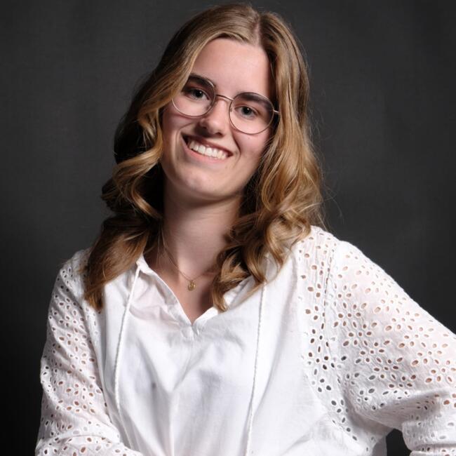 Oppas in Hoofddorp: Dewi