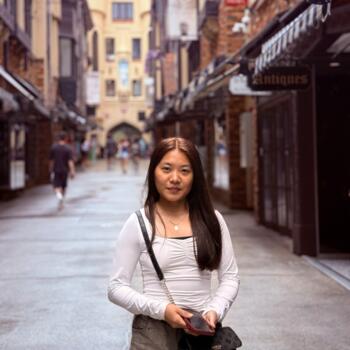 Babysitter in Perth: Sangay