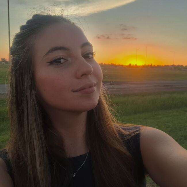 Babysitter in Quilmes: Corina