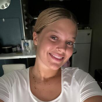 Babysitter in Bordeaux: Ilana