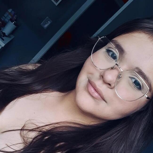 Babá em Guaramirim: Maria Eduarda