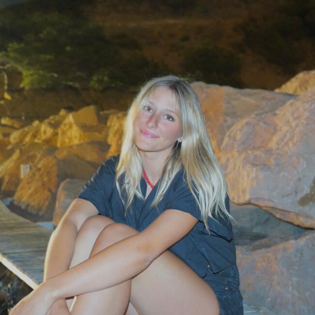 Babysitter in Éguilles: Satine