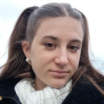 Babysitter in L'Arbresle: Clémence