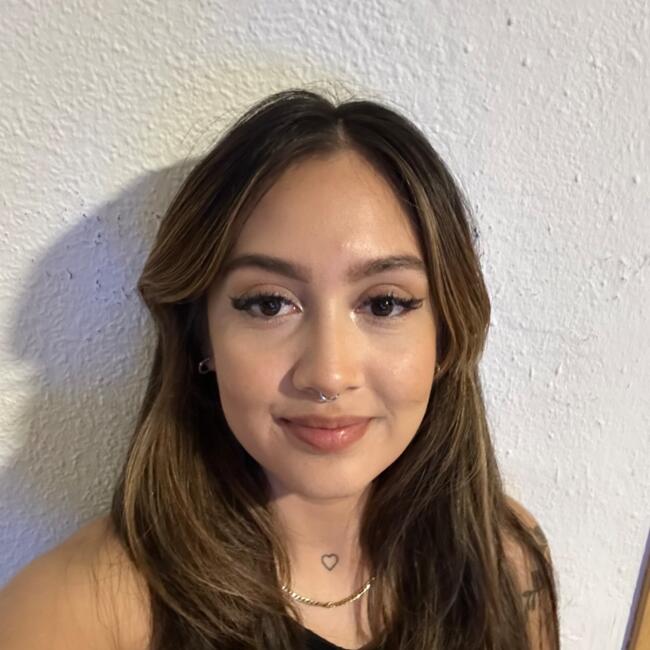 Babysitter in Monkstown: Vivian