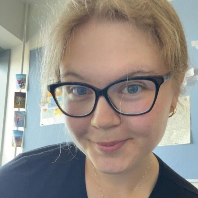 Babysitter in Prague: Karolína