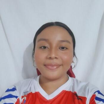 Niñera en David: Emilis