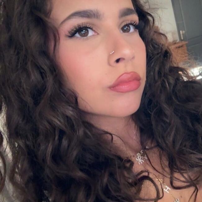 Babysitter in Lodève: Lilly-rose