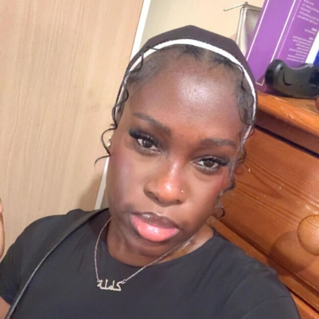 Babysitter in Dagenham: Kaamila