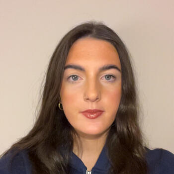 Babysitter in Ballycrossaun: Maria