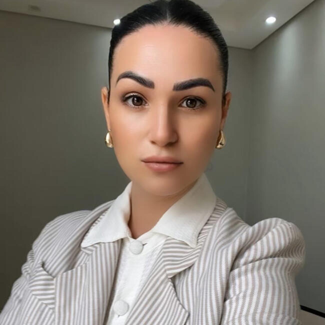 Emprego de babá em Maringá: Angélica