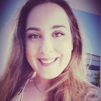 Babysitter Penafiel: Ana