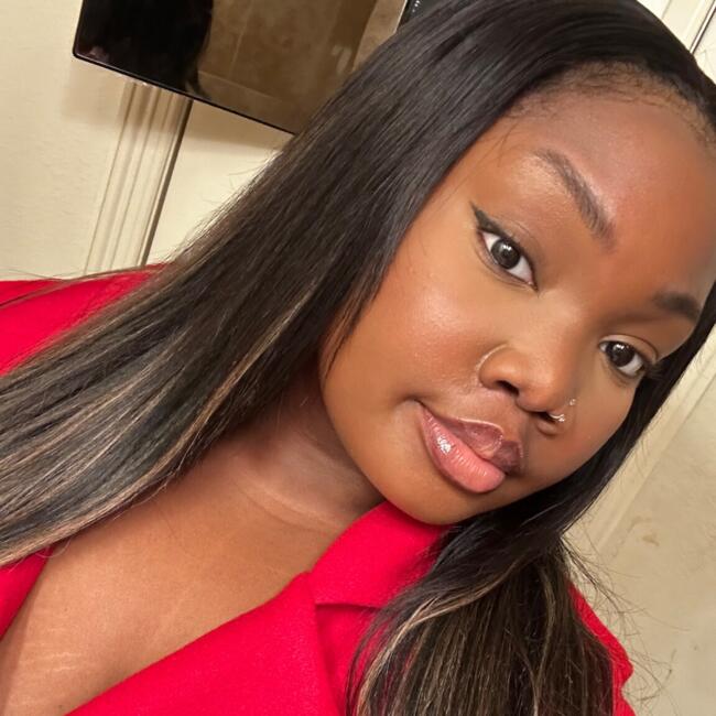 Babysitter in Richmond Hill: Ashley